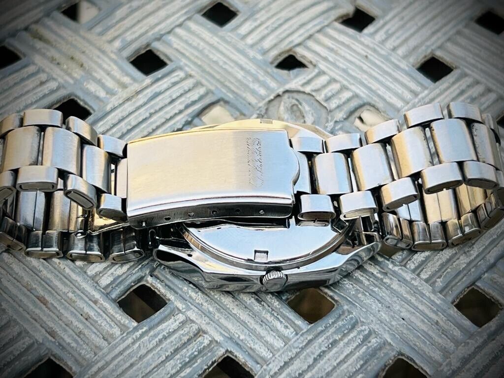 Vintage Seiko 5 Automatic 23 Jewels Brown Diamond Dial Ref:6309-528A, Japan 36mm - Grab A Watch Co
