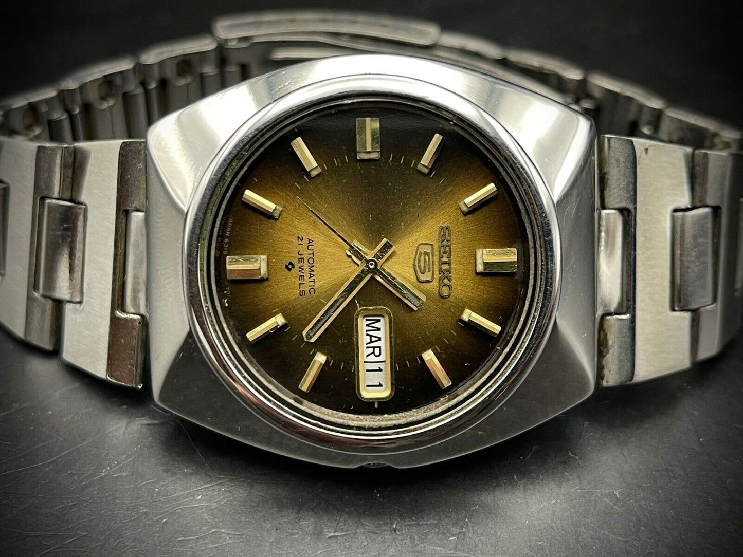 Vintage Seiko 5 Automatic Brown Dial 21 Jewels 38mm 6319-7000 Japan Made - Grab A Watch Co