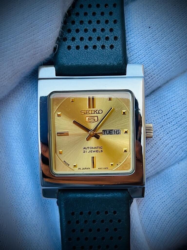 Vintage Seiko 5 Automatic Clean Dial 4207-00J0 Mens Watch 30mm - Grab A Watch Co