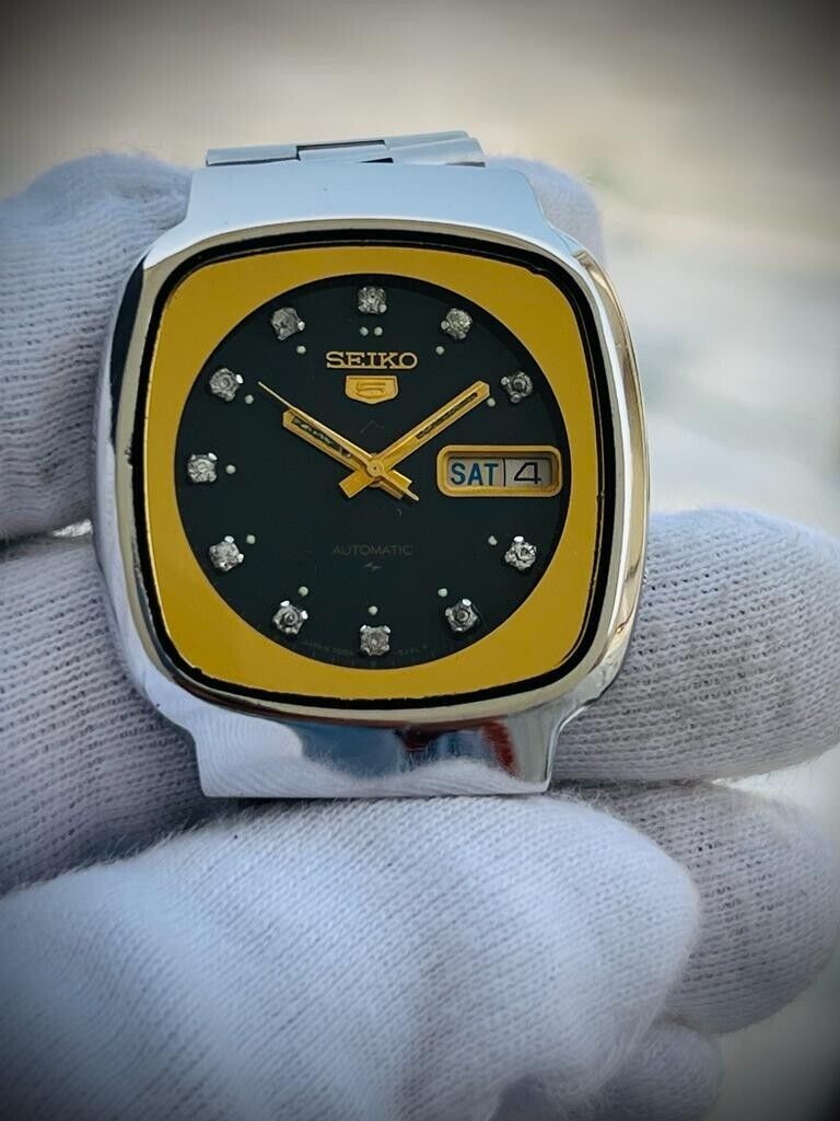 Vintage Seiko 5 Automatic Diamond Dial, 7009-5140, 38mm, Mens Watch, Japan Made - Grab A Watch Co