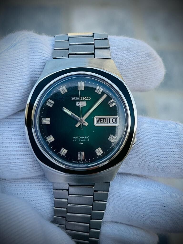 Vintage Seiko 5 Automatic Green Dial 7019-8090 Mens Watch 39mm Rare - Grab A Watch Co