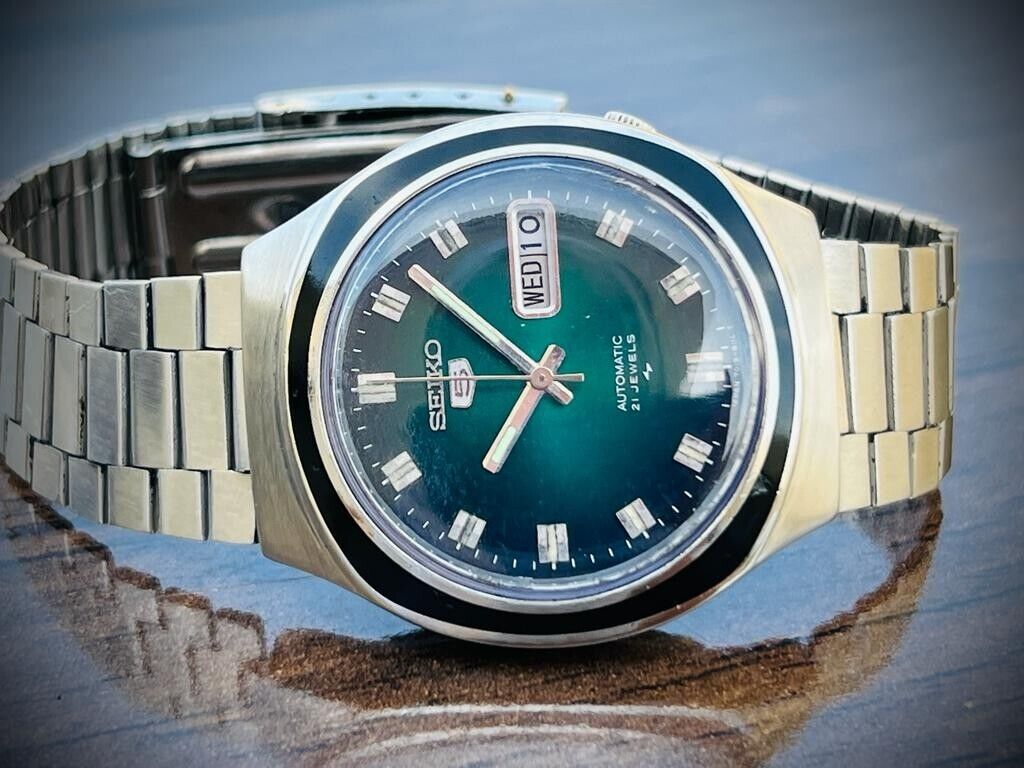 Vintage Seiko 5 Automatic Green Dial 7019-8090 Mens Watch 39mm Rare - Grab A Watch Co