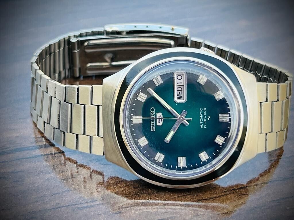 Vintage Seiko 5 Automatic Green Dial 7019-8090 Mens Watch 39mm Rare - Grab A Watch Co