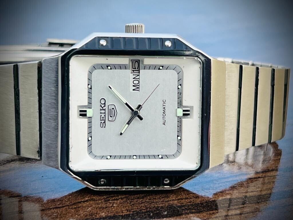 Vintage Seiko 5 Automatic Silver Dial 4216-5020, Japan 32mm - Grab A Watch Co