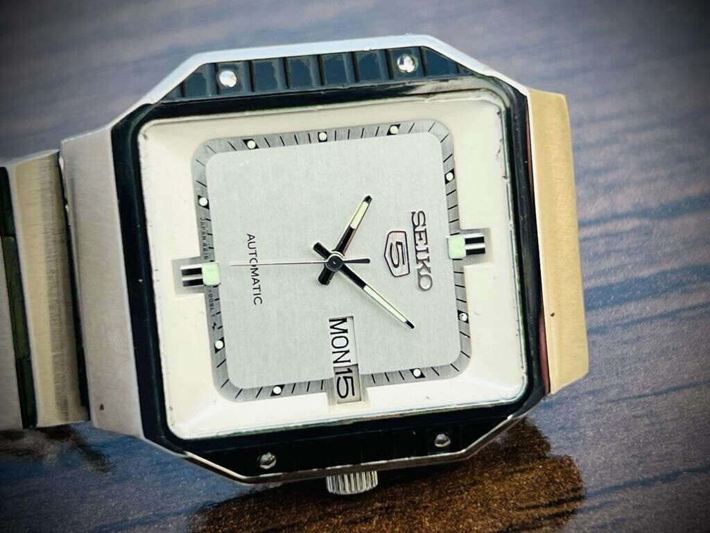 Vintage Seiko 5 Automatic Silver Dial 4216-5020, Japan 32mm - Grab A Watch Co