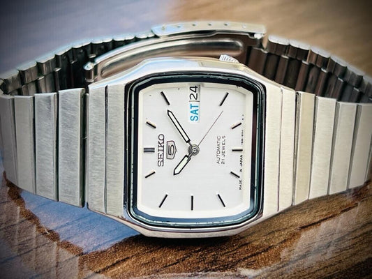Vintage Seiko 5 Automatic Silver Dial 7s26-2060 Japan 35mm - Grab A Watch Co