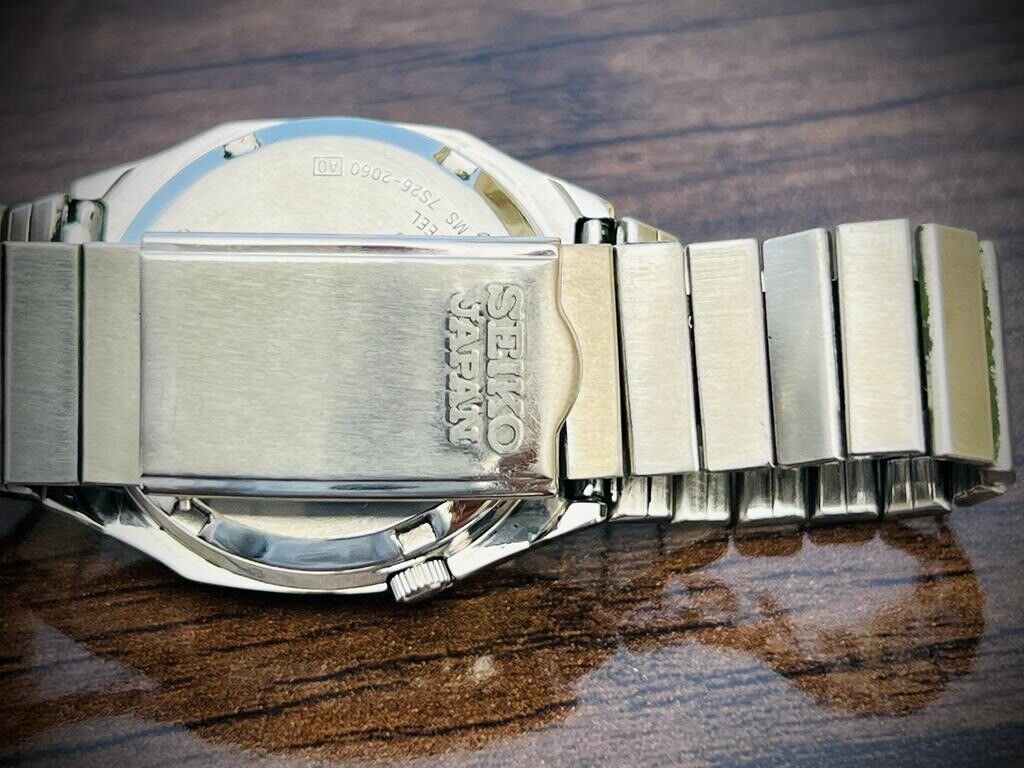 Vintage Seiko 5 Automatic Silver Dial 7s26-2060 Japan 35mm - Grab A Watch Co