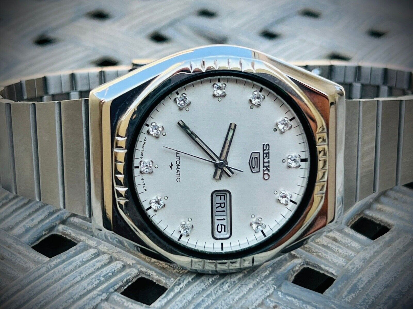 Vintage Seiko 5 Automatic White Diamond Dial Ref:7009-8540, Japan 38mm - Grab A Watch Co