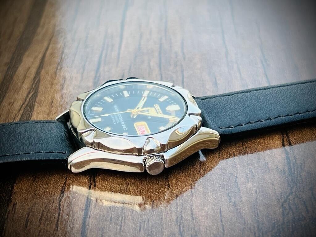 Vintage Seiko 5 Sports 100m Black Dial 7S36 Gents Watch, Japan made 40mm - Grab A Watch Co