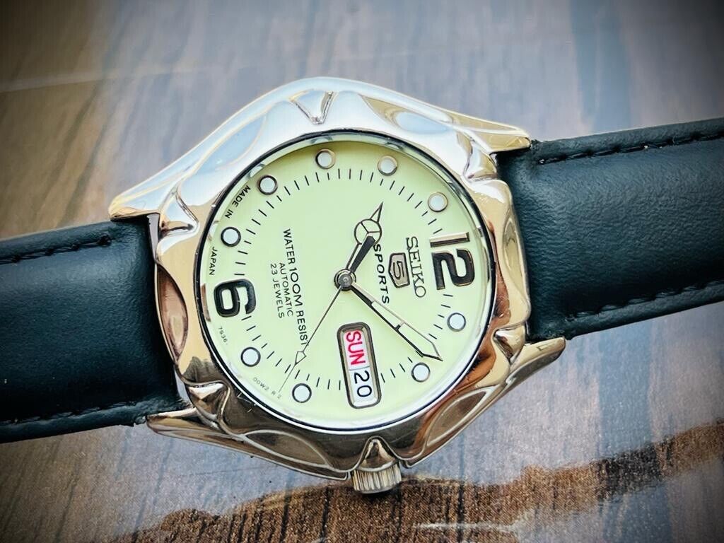 Vintage Seiko 5 Sports 100m Radium Dial 7S36-0240 Gents Watch, Japan made 38mm - Grab A Watch Co