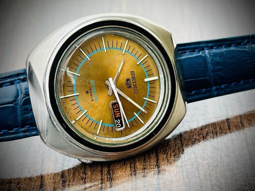 Vintage Seiko 5 Sports 21 Jewels Gents Watch 40mm Made In Japan - Grab A Watch Co