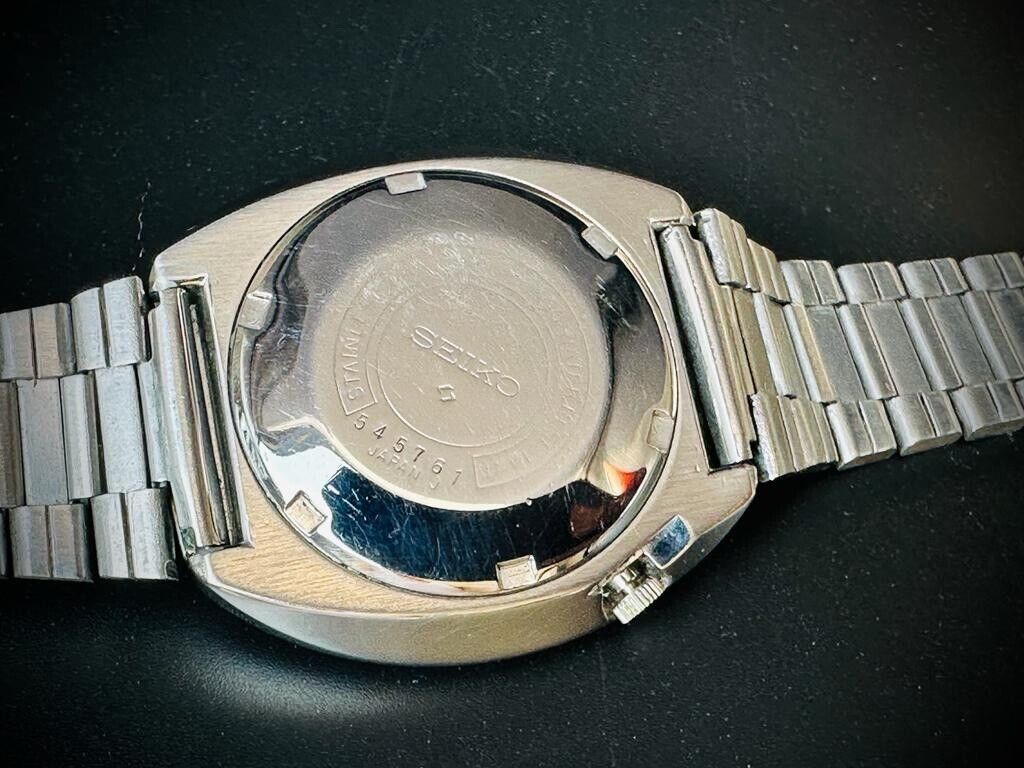 Vintage Seiko 5 Sports Blue dial 21 Jewels 40mm Made In Japan 6319-8070 - Grab A Watch Co