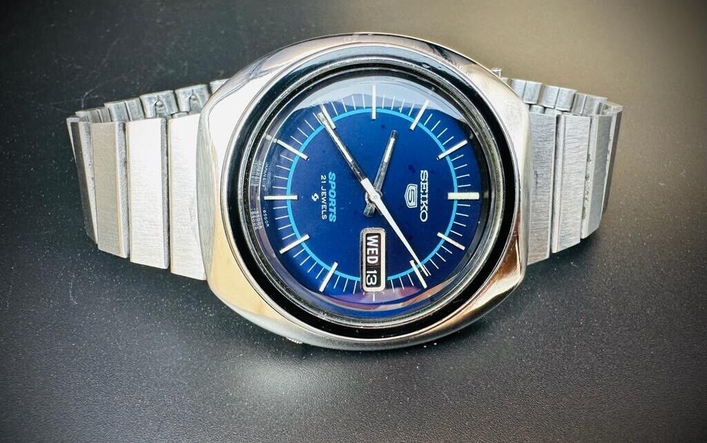 Vintage Seiko 5 Sports Blue dial 21 Jewels 40mm Made In Japan 6319-8070 - Grab A Watch Co