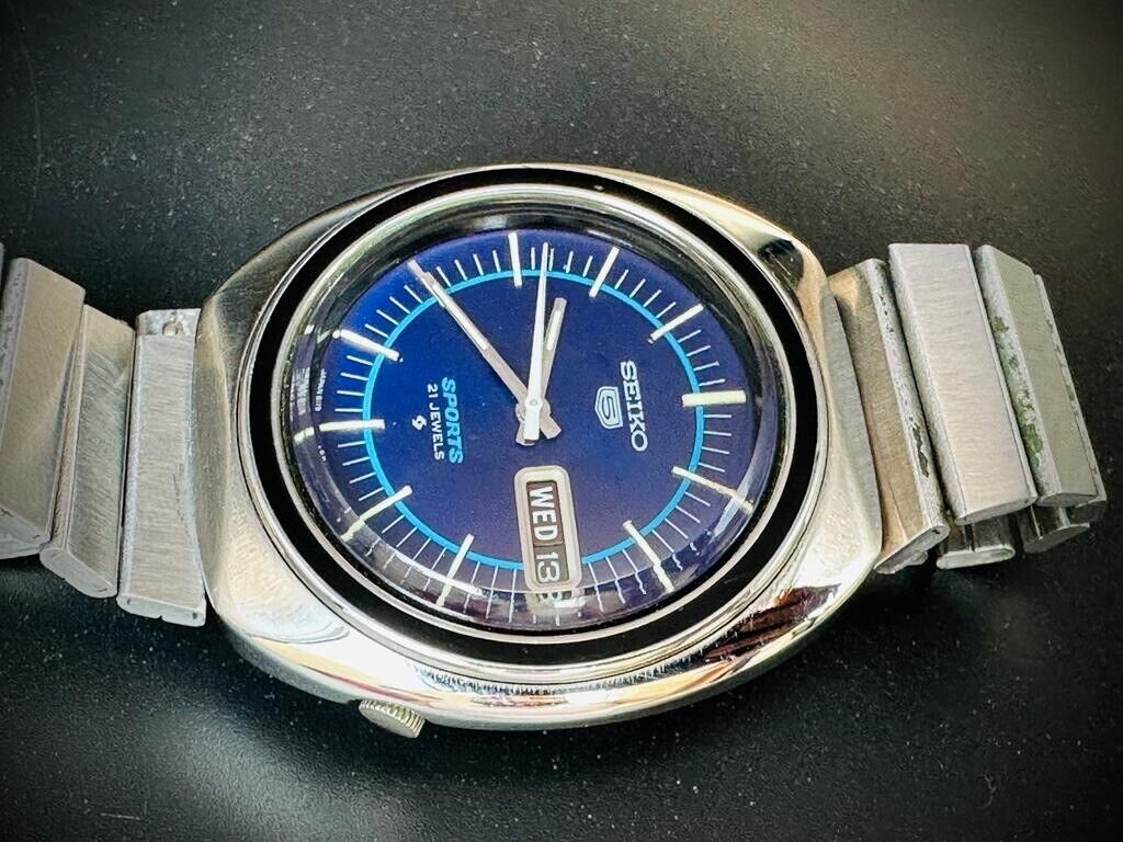 Vintage Seiko 5 Sports Blue dial 21 Jewels 40mm Made In Japan 6319-8070 - Grab A Watch Co