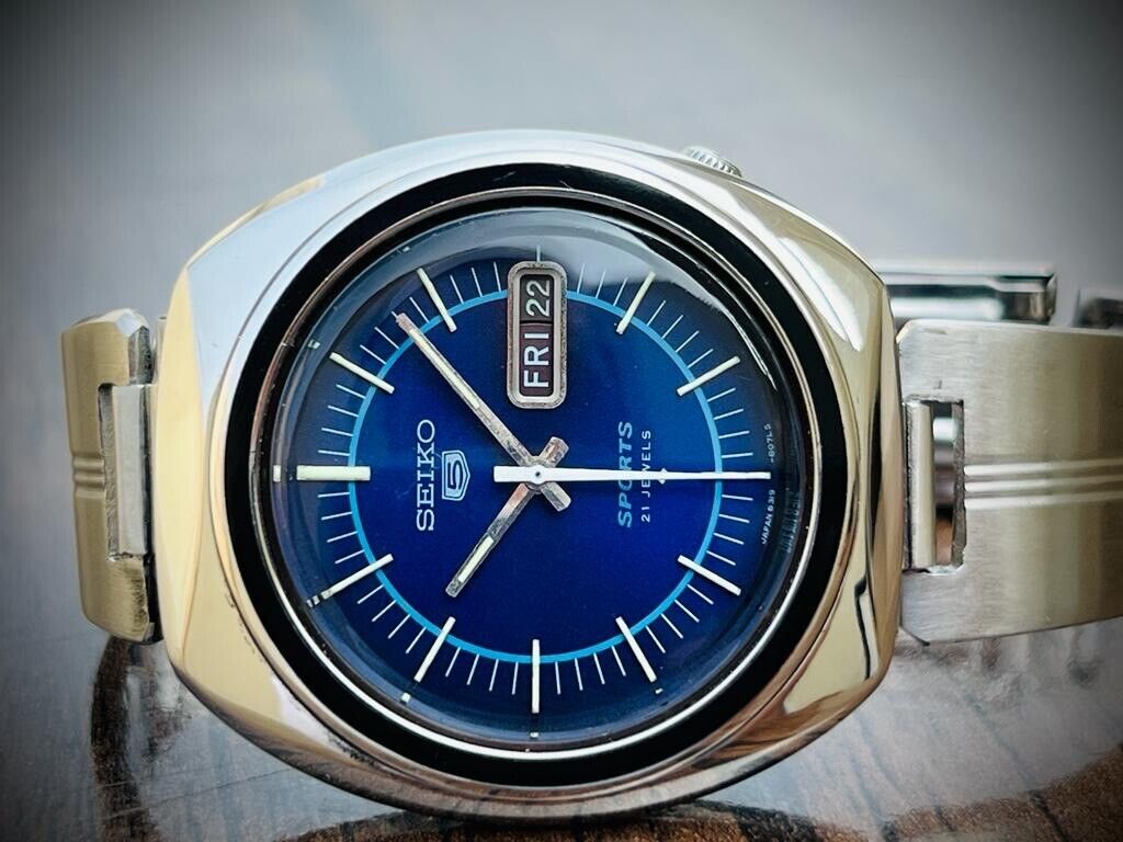 Vintage Seiko 5 Sports Blue dial 21 Jewels 42mm Made In Japan 6319-8070 - Grab A Watch Co