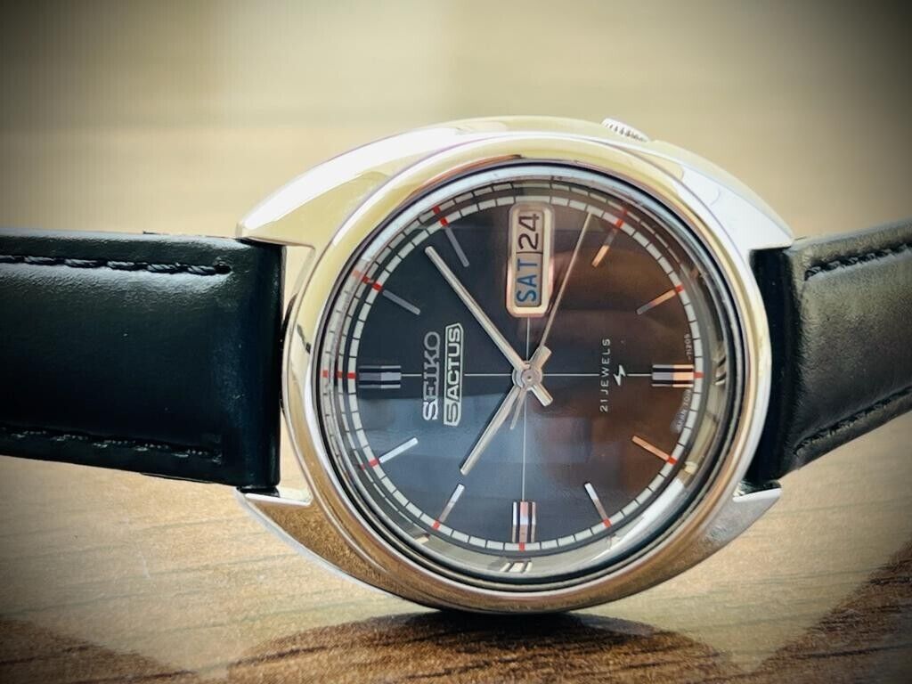 Vintage Seiko Actus 21 Jewels Automatic 7019-8010 Japan 37mm - Grab A Watch Co