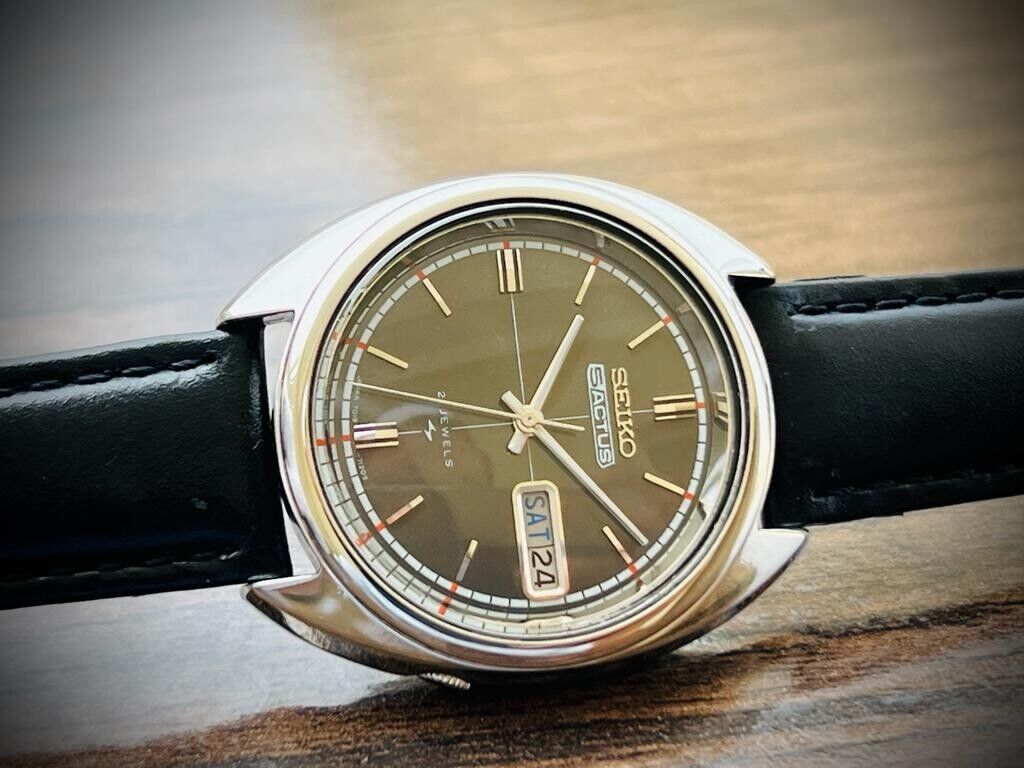 Vintage Seiko Actus 21 Jewels Automatic 7019-8010 Japan 37mm - Grab A Watch Co