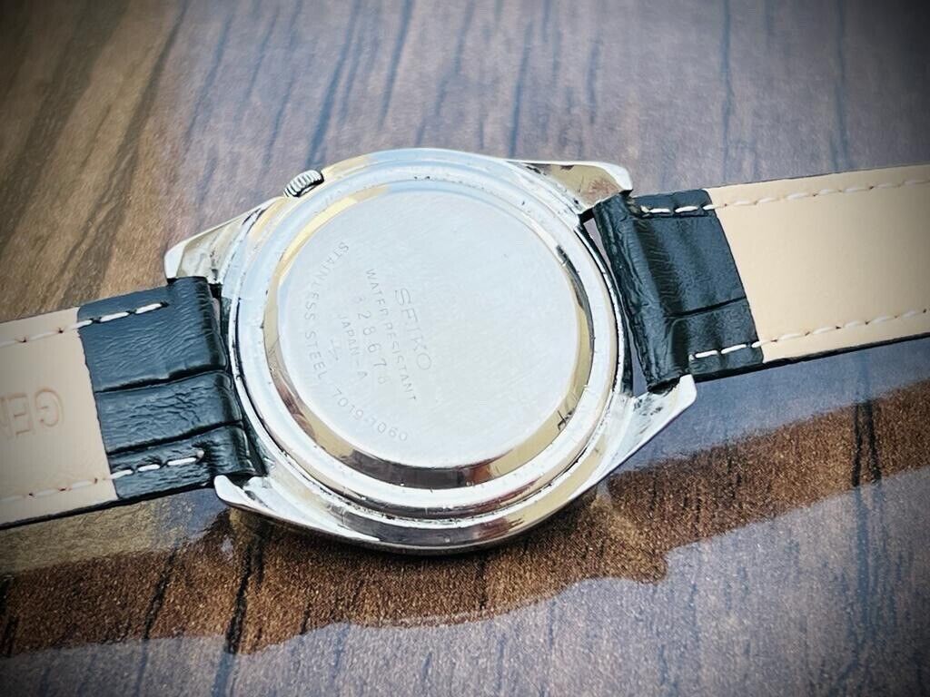 Vintage Seiko Actus 21 Jewels Silver Dial Automatic 7019-7060 Japan 38mm - Grab A Watch Co