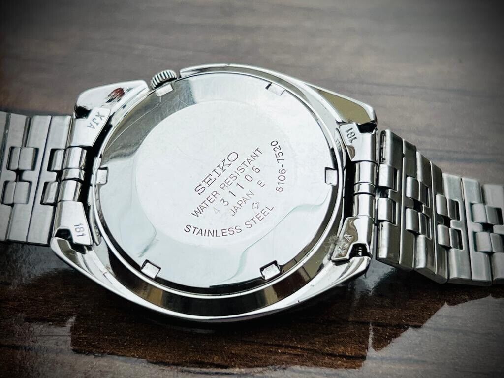 Vintage Seiko Actus 23 Jewels Silver Dial Automatic 6106-7520 Japan 38mm - Grab A Watch Co