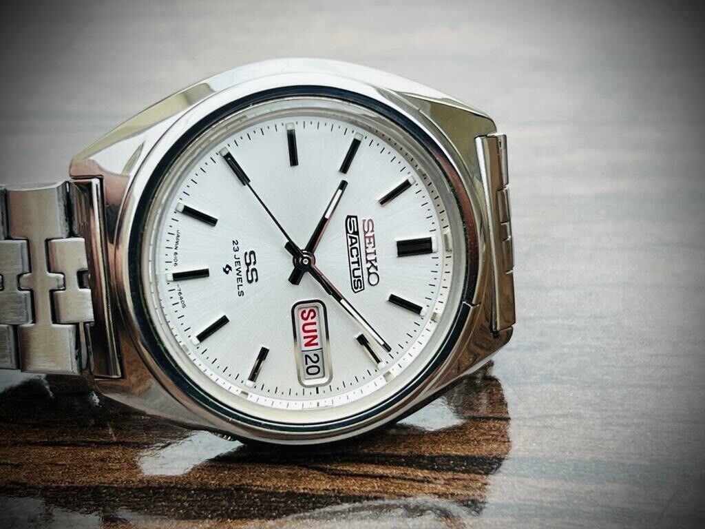 Vintage Seiko Actus 23 Jewels Silver Dial Automatic 6106-7520 Japan 38mm - Grab A Watch Co
