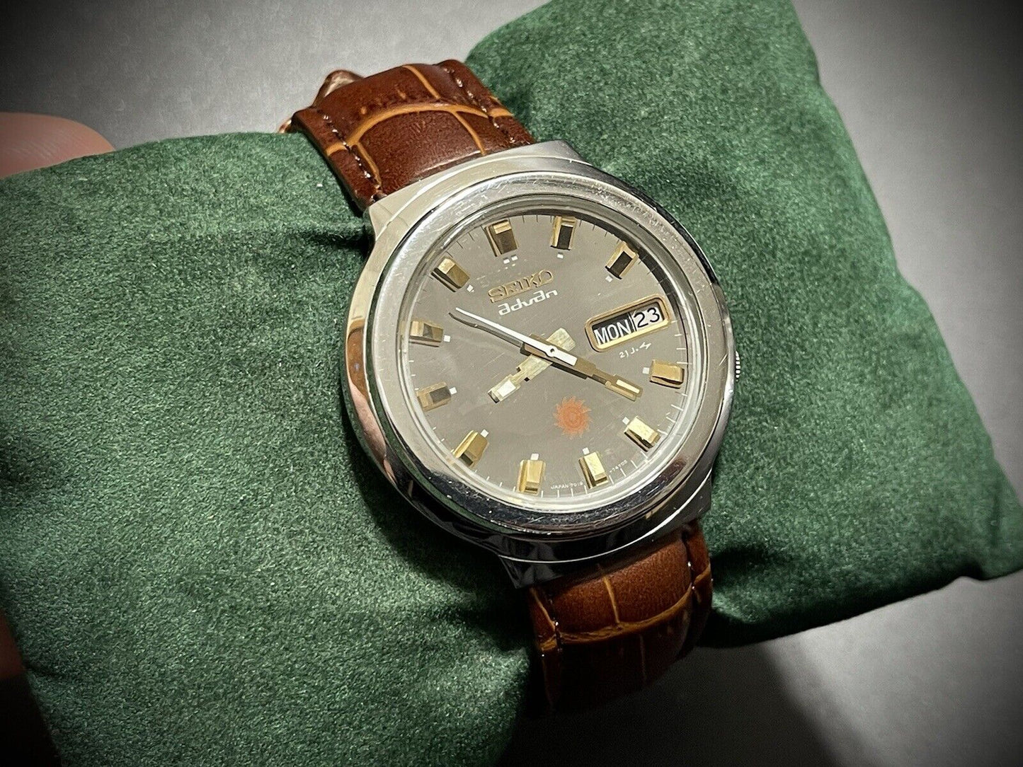 Vintage Seiko Advan 7019-7340 Sapphire Automatic Mens Watch, Japan Made - Grab A Watch Co