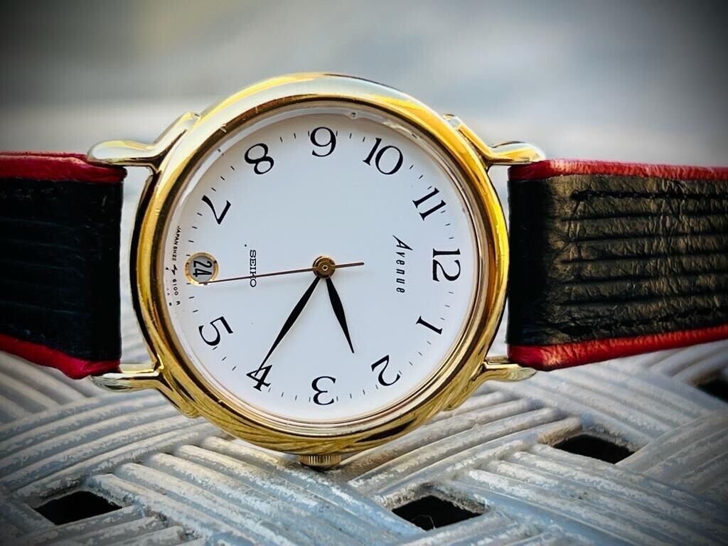 Vintage Seiko Avenue Quartz Date 32mm Mens Watch, Made in Japan - Grab A Watch Co