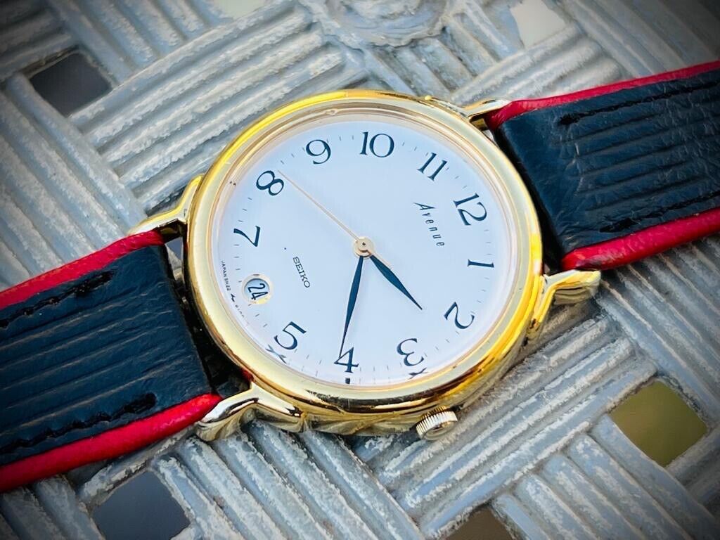 Vintage Seiko Avenue Quartz Date 32mm Mens Watch, Made in Japan - Grab A Watch Co