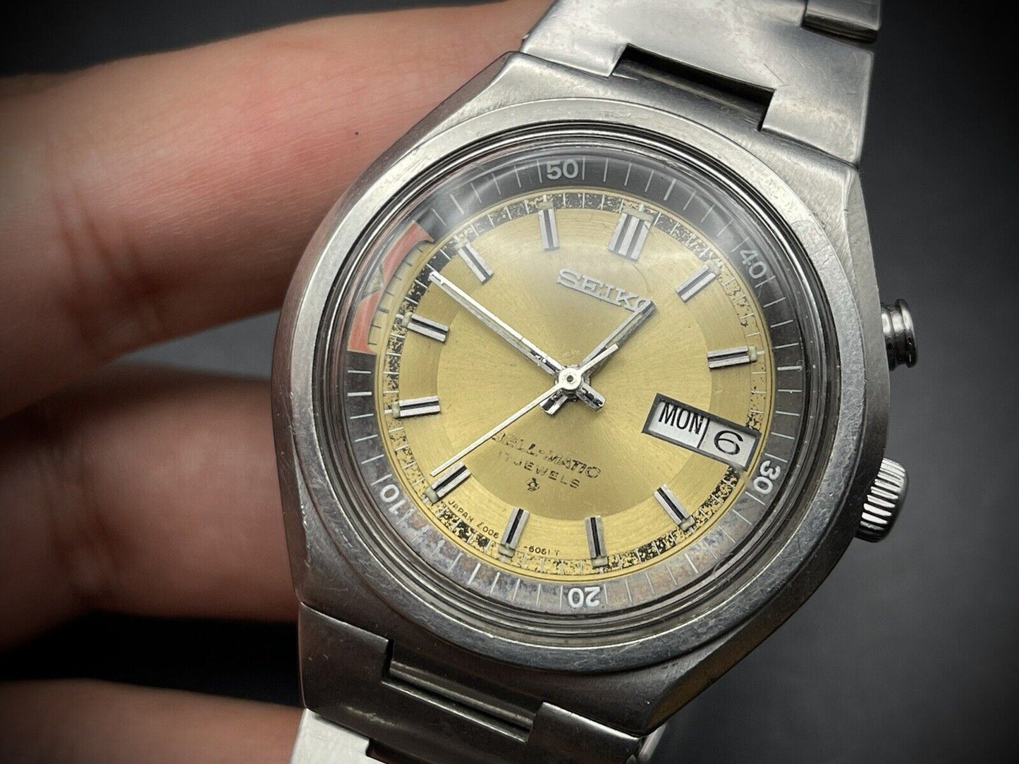Vintage Seiko Bell-Matic 39mm 4006-6040 Gents Watch, Japan made - Grab A Watch Co