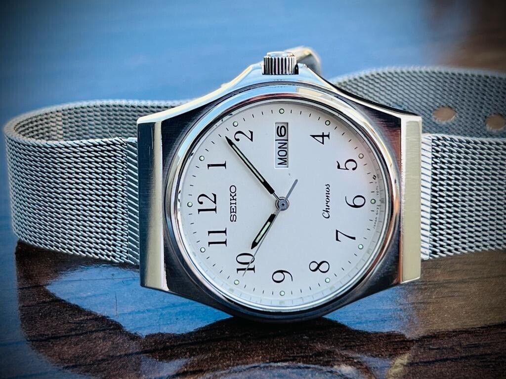 Vintage Seiko Chronos Quartz Mens Watch Japan Made 35mm, Perfect, Shark Mesh - Grab A Watch Co