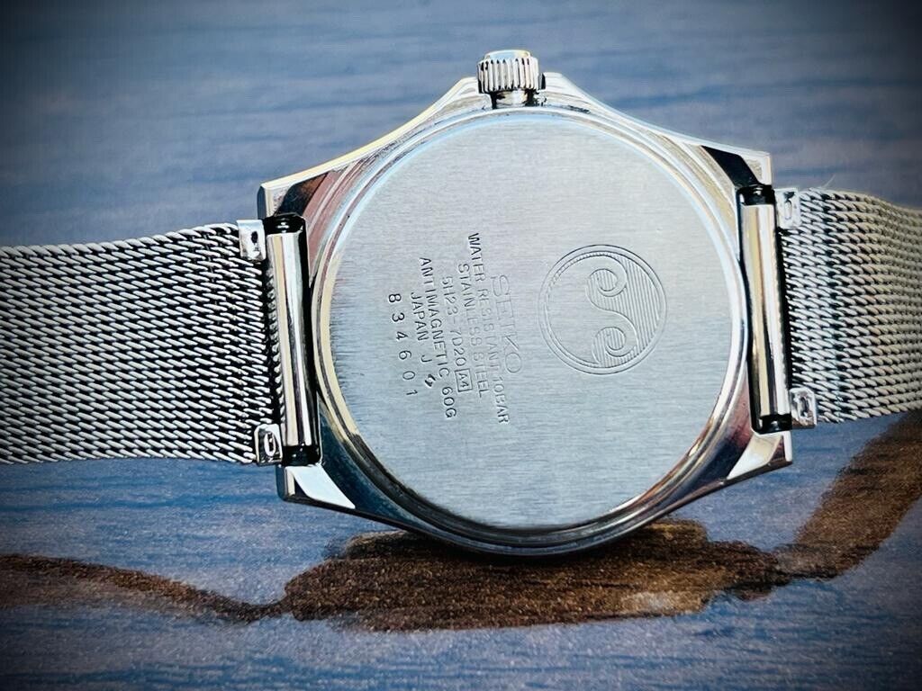 Vintage Seiko Chronos Quartz Mens Watch Japan Made 35mm, Perfect, Shark Mesh - Grab A Watch Co