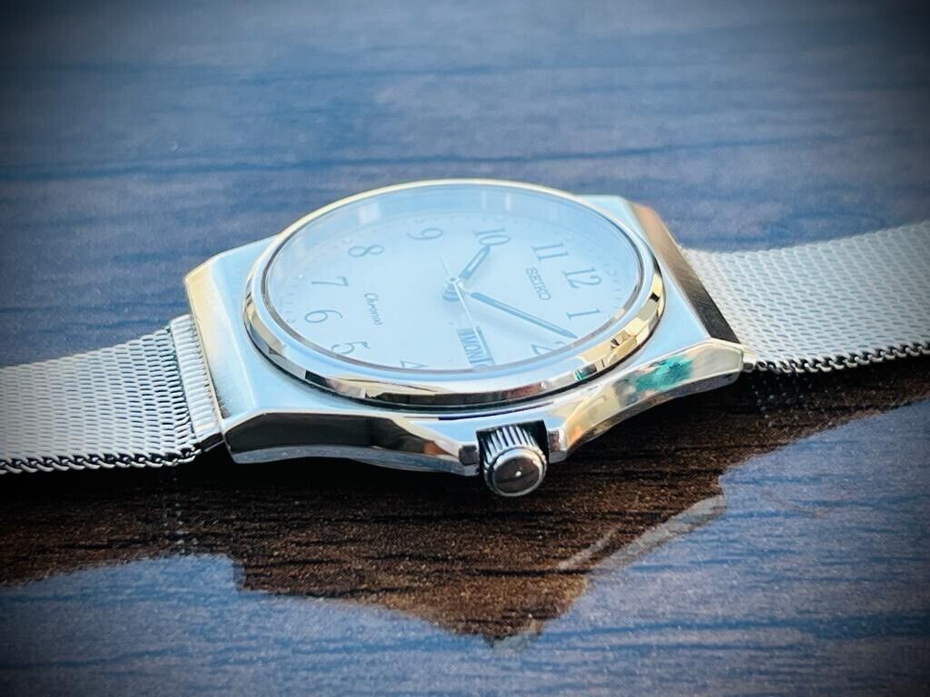 Vintage Seiko Chronos Quartz Mens Watch Japan Made 35mm, Perfect, Shark Mesh - Grab A Watch Co