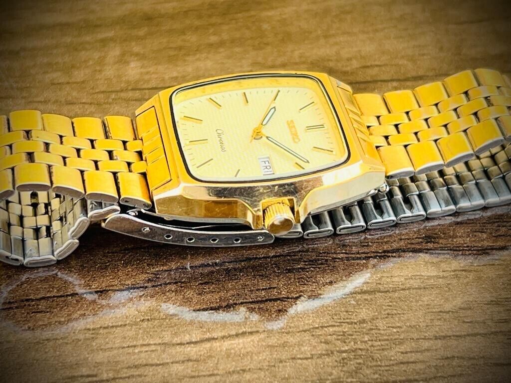 Vintage Seiko Chronos Tank Quartz Mens Watch Japan Made 30mm - Grab A Watch Co