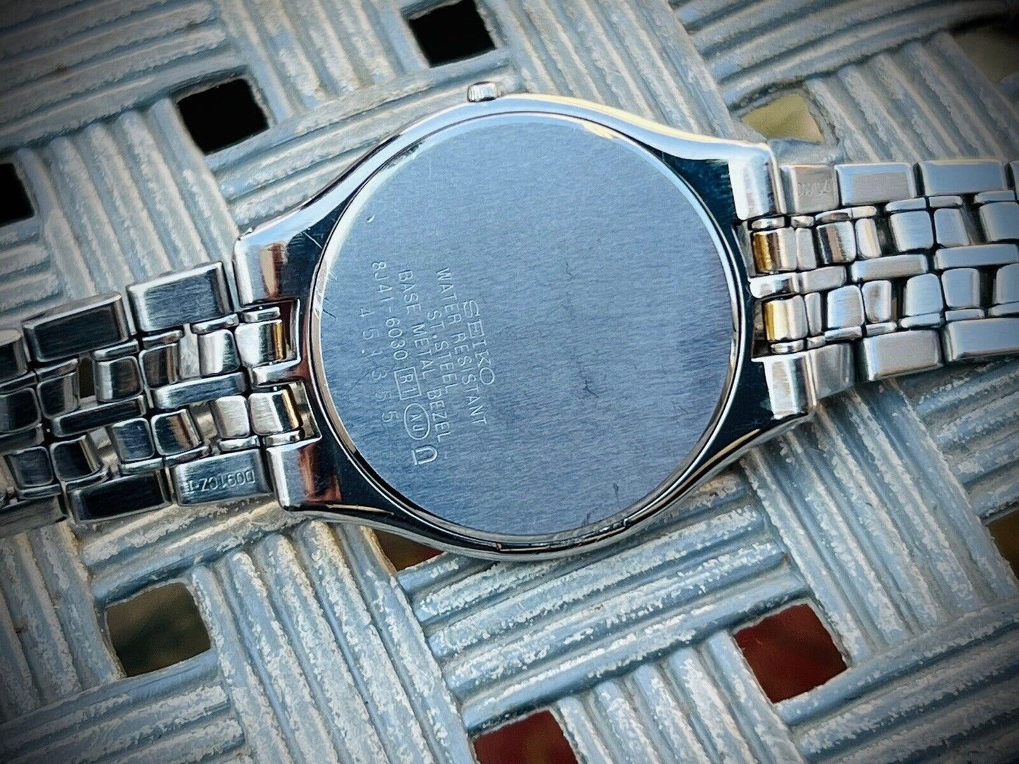 Vintage Seiko Dolce Quartz Slim 34mm Gents Watch, Japan made BJ41-6030 - Grab A Watch Co