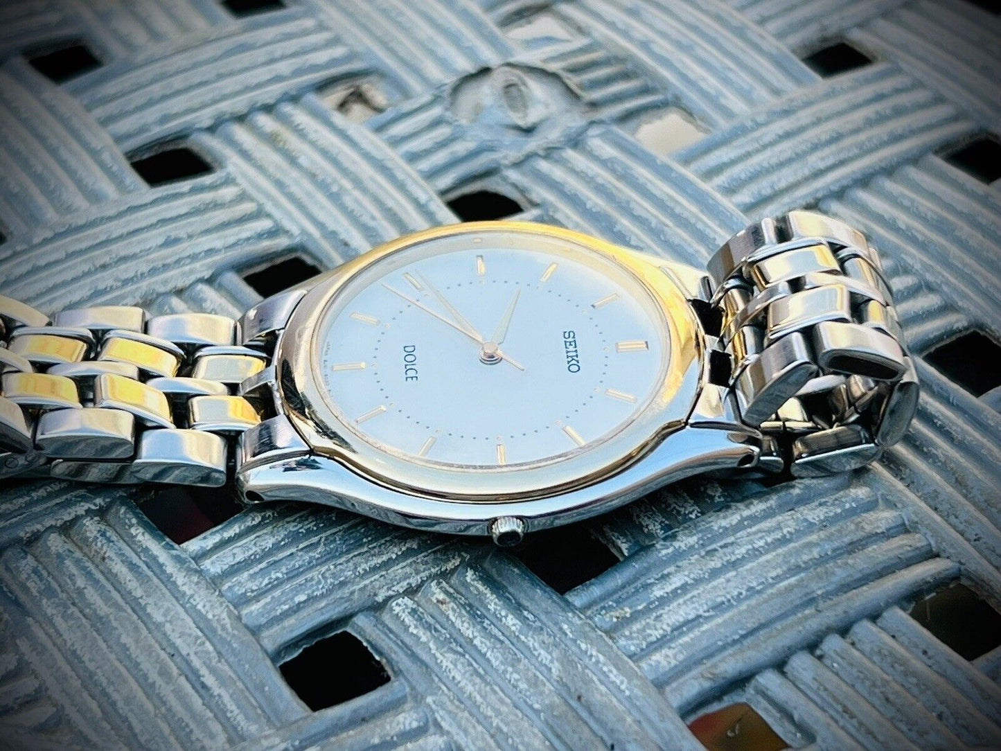 Vintage Seiko Dolce Quartz Slim 34mm Gents Watch, Japan made BJ41-6030 - Grab A Watch Co