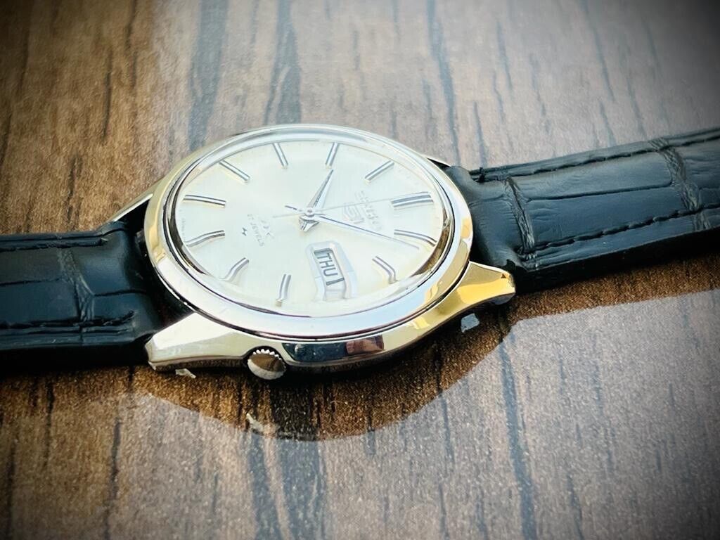 Vintage Seiko DX Automatic 37mm 27 Jewels Gents Watch, Japan made 5139-7020 - Grab A Watch Co