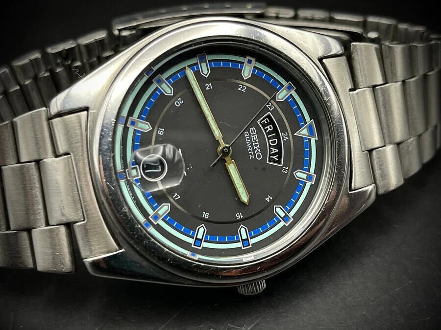 Vintage Seiko DX Rare Dial Quartz Slim 36mm Gents Watch, Japan made - Grab A Watch Co