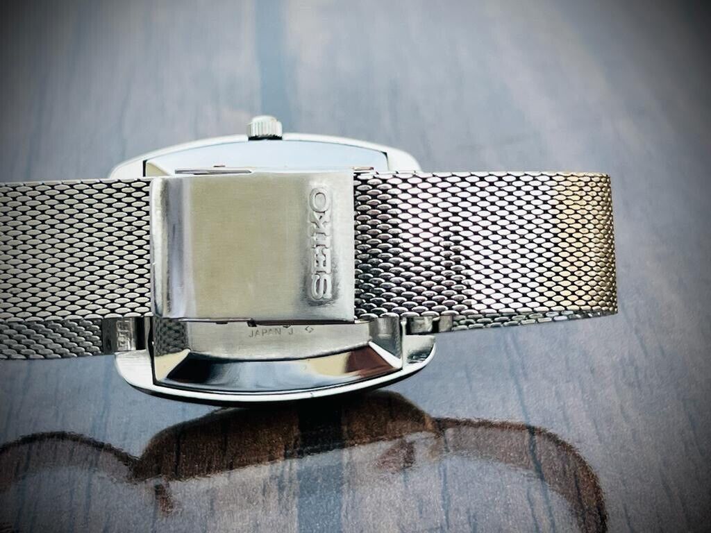 Vintage Seiko LM 23 Jewels Brown Dial Automatic 5606-5070 Mens Watch, 36mm - Grab A Watch Co