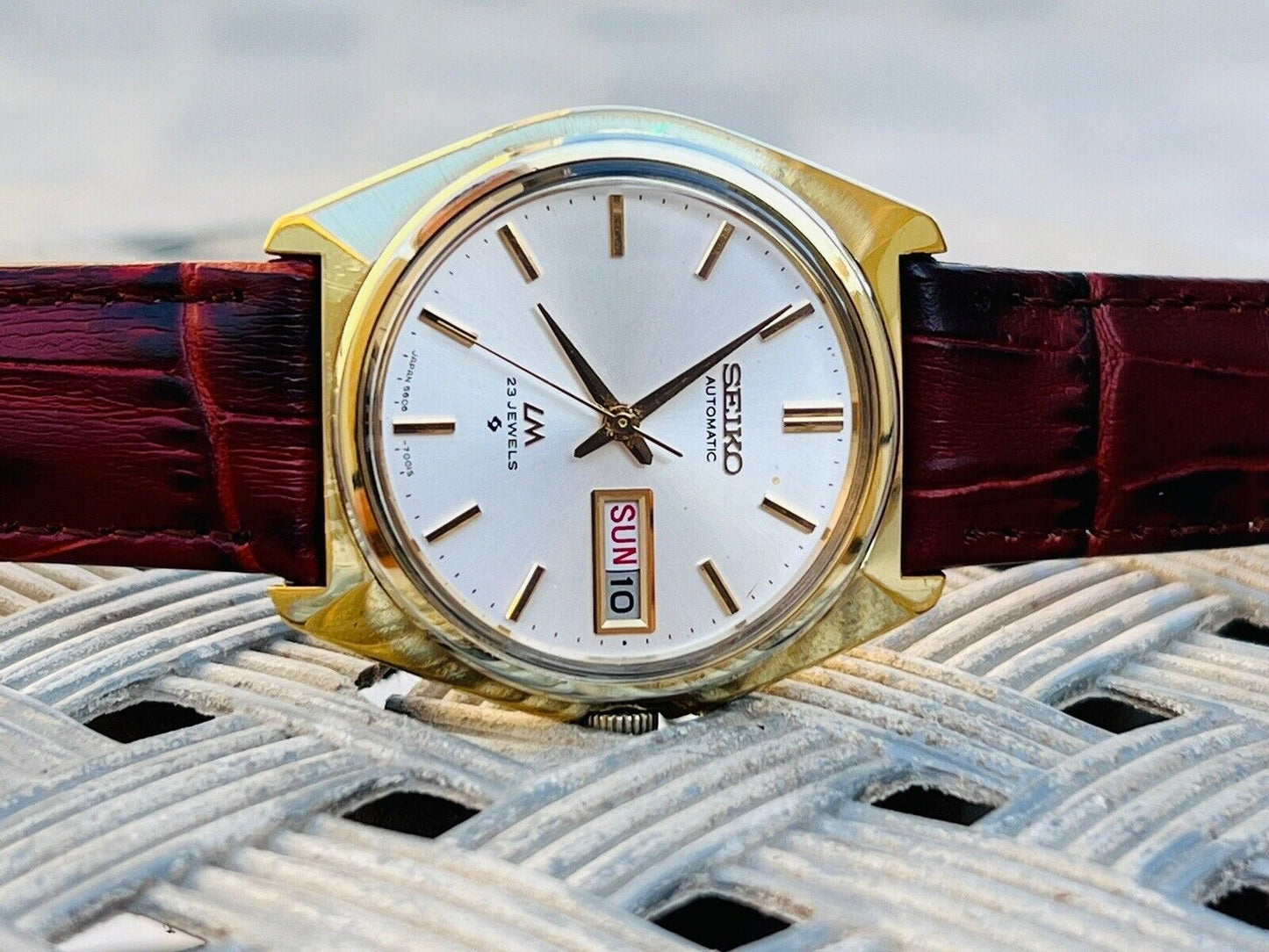 Vintage Seiko LM Automatic 23 Jewels Gents Watch, 5606-7000 Japan Made, Perfect - Grab A Watch Co