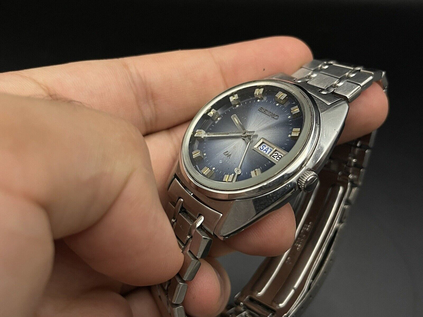 Vintage Seiko LM Blue Dial 5606-7230, 36mm Automatic Mens Watch, Japan Made - Grab A Watch Co