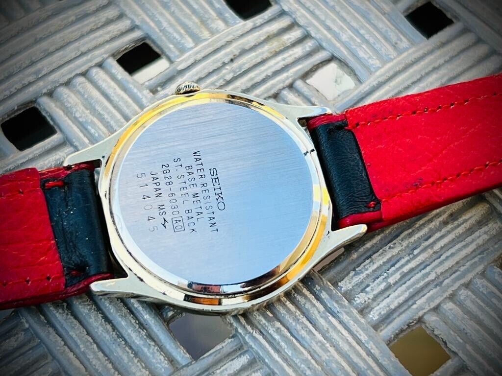 Vintage Seiko Quartz Site Second 32mm Mens Watch, Made in Japan - Grab A Watch Co