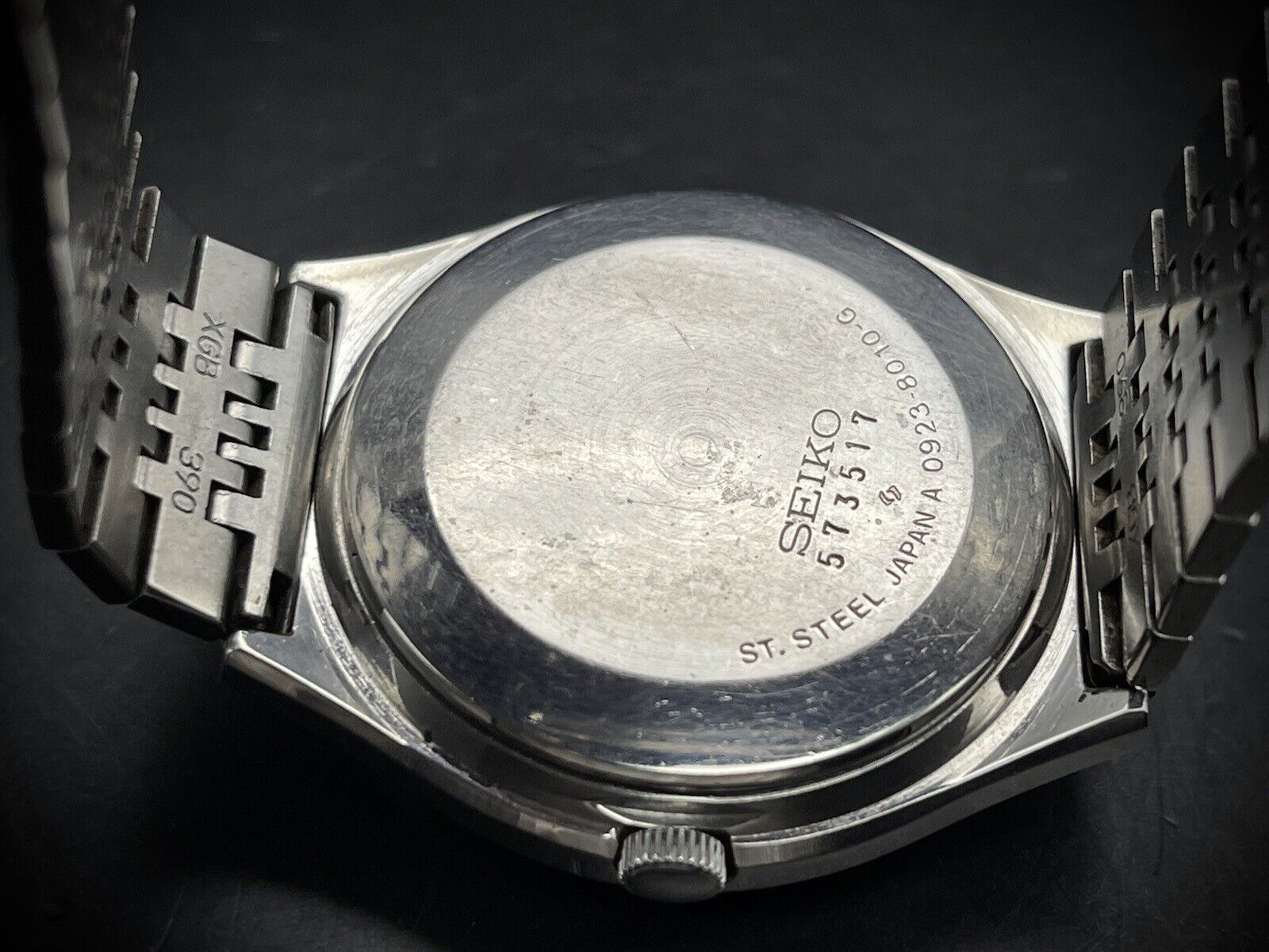 Vintage Seiko QZ Quartz 38mm 0923-8010 Gents Watch, Japan made - Grab A Watch Co