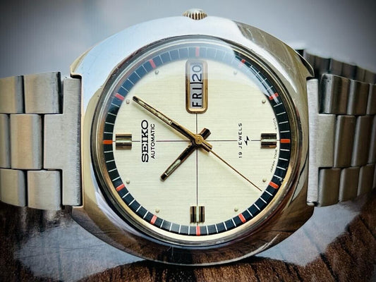 Vintage Seiko Rare Dial Automatic 39mm Mens Swiss Watch - Grab A Watch Co