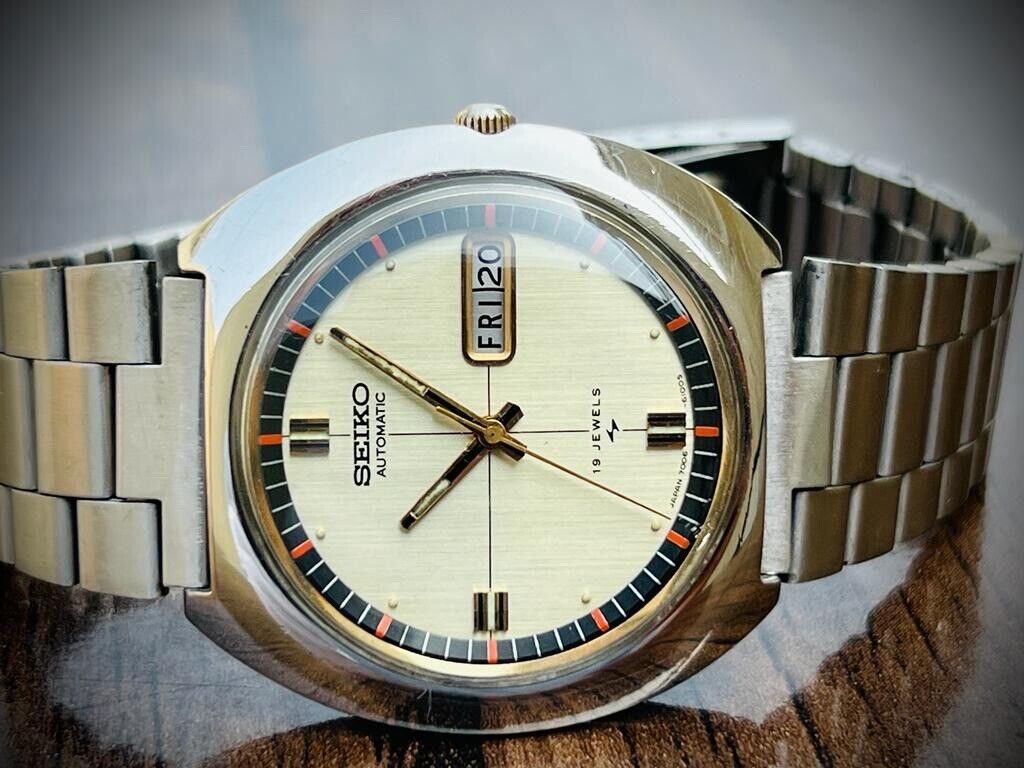 Vintage Seiko Rare Dial Automatic 39mm Mens Swiss Watch - Grab A Watch Co