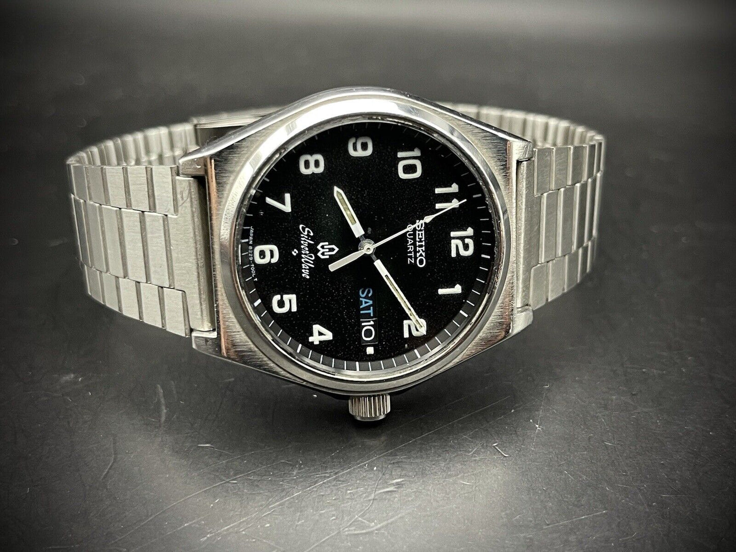 Vintage Seiko SilverWave 35mm Quartz Gents Watch, Japan made - Grab A Watch Co