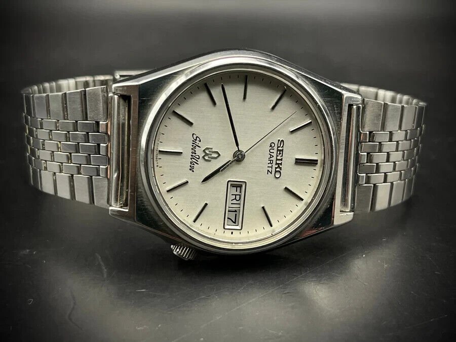 Vintage Seiko SilverWave Quartz 35mm Gents Watch, Japan made - Grab A Watch Co