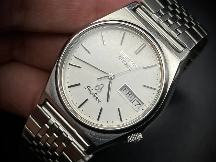 Vintage Seiko SilverWave Quartz 35mm Gents Watch, Japan made - Grab A Watch Co