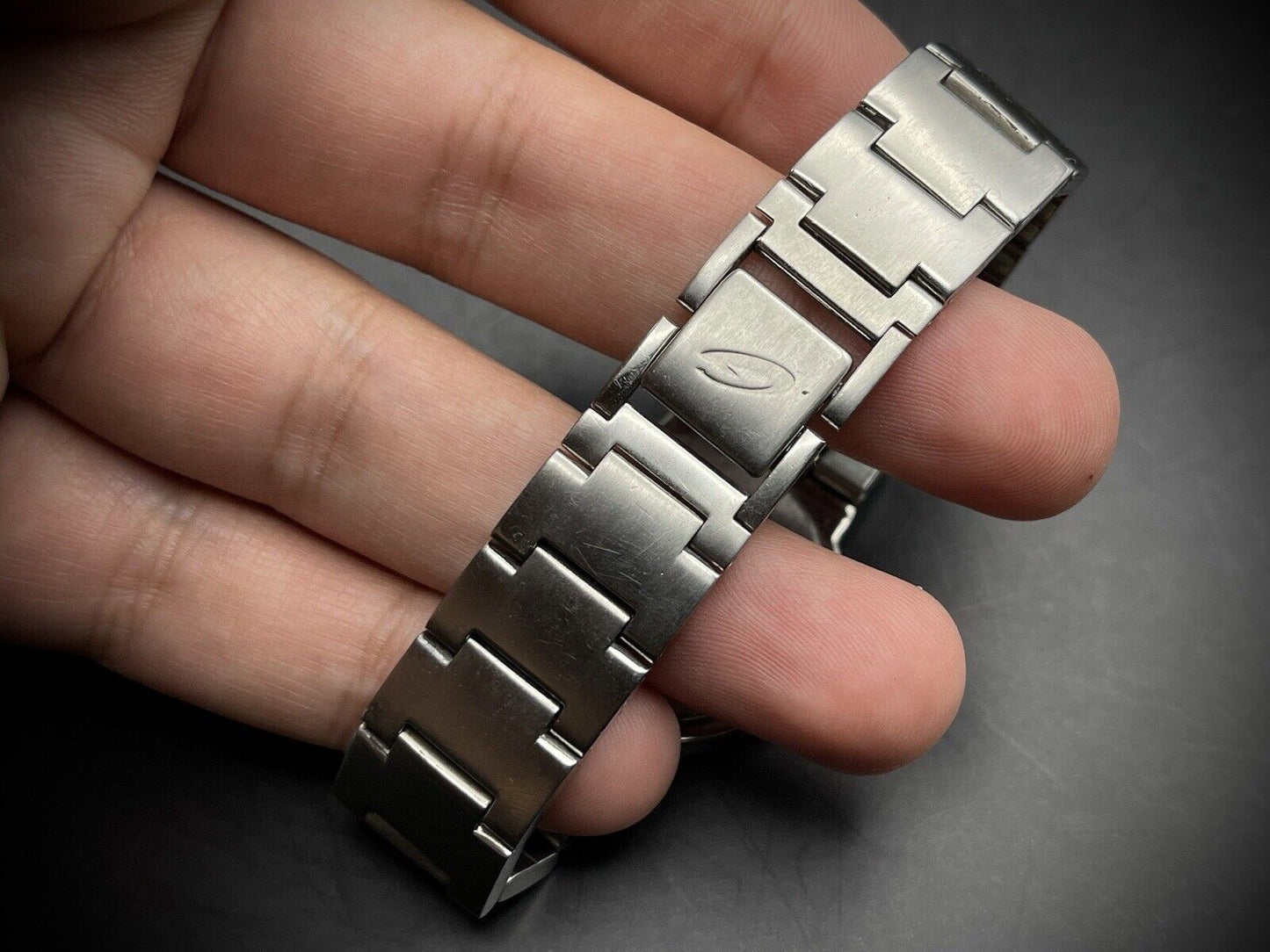 Vintage Seiko Spider Web Dial Rare Quartz Slim 34mm Gents Watch, Japan Made - Grab A Watch Co