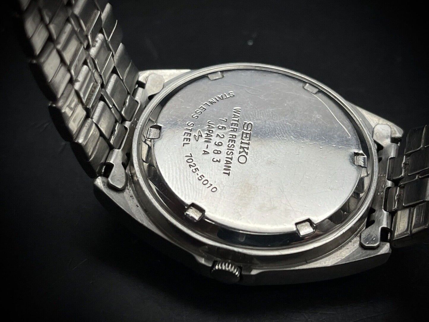 Vintage Seiko Stunning Blue Dial 38mm 7025-5010 Gents Watch, Japan Made - Grab A Watch Co