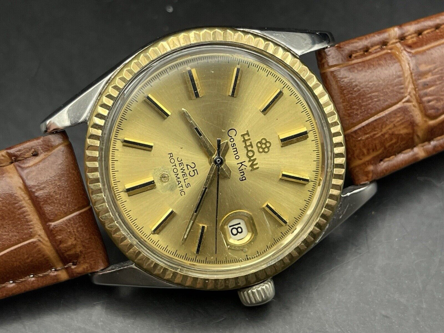Vintage Titoni Cosmo King 25 Jewels Champagne Dial 36mm Mens Watch, ETA Swiss - Grab A Watch Co