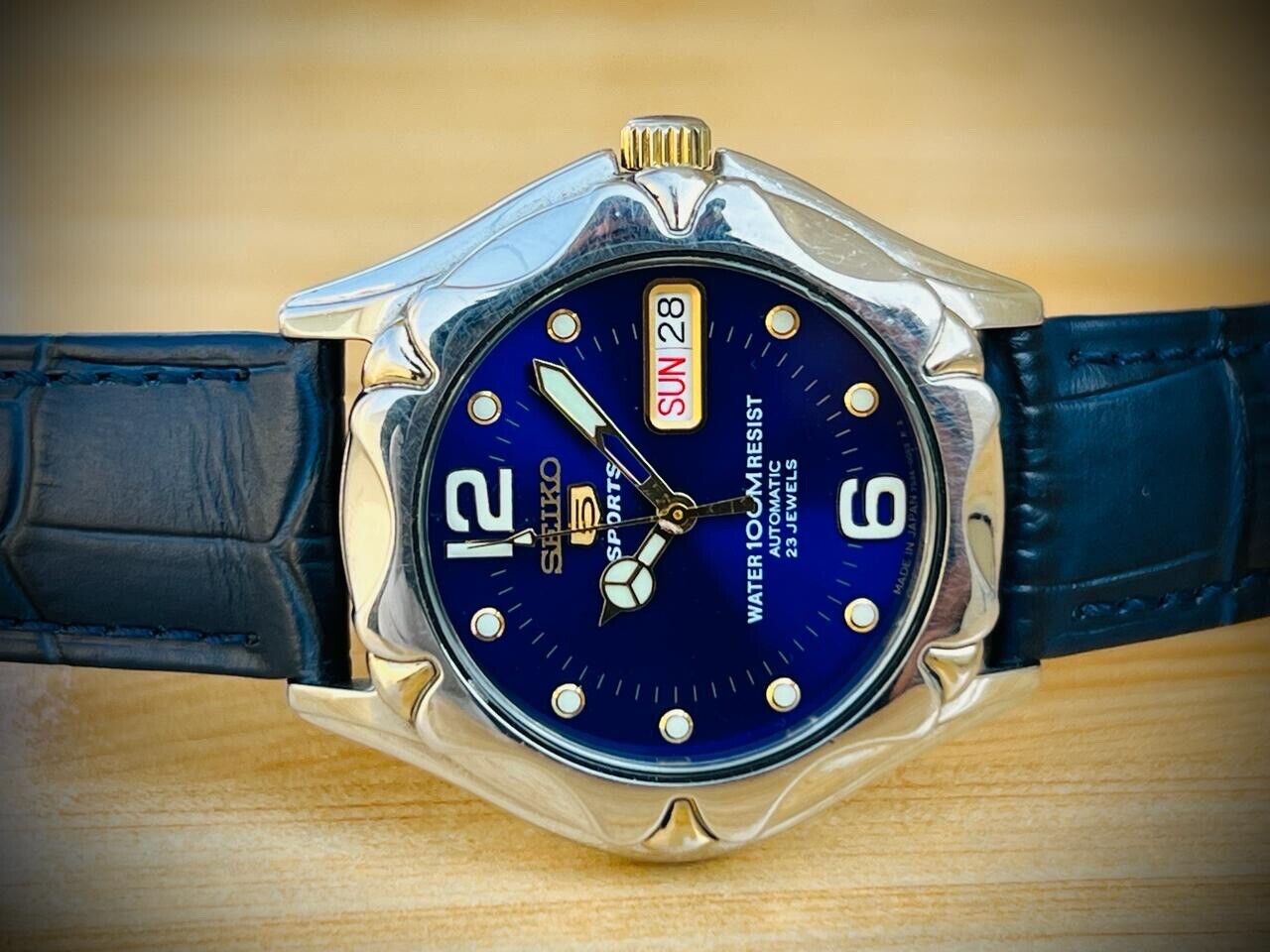 Vintage Watch Seiko 5 Sports 100m 23 Jewels 7S36-00M0 Gents Watch, 40mm UFO Blue - Grab A Watch Co
